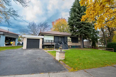 98 Stavely Crescent, ON M9W 2C8