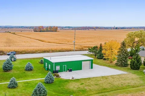 13220 10 Side Road, ON L7G 4S5