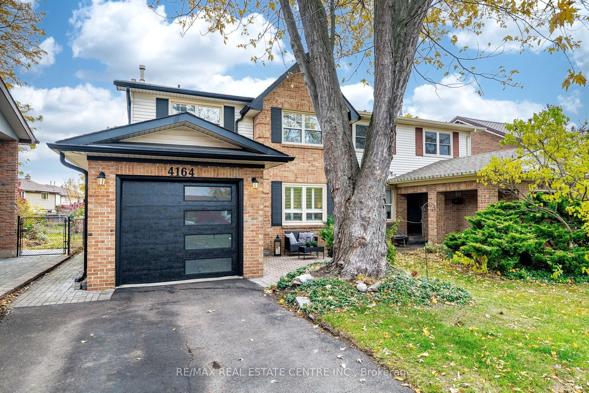 4164 Jefton Crescent, ON L5L 1Z3