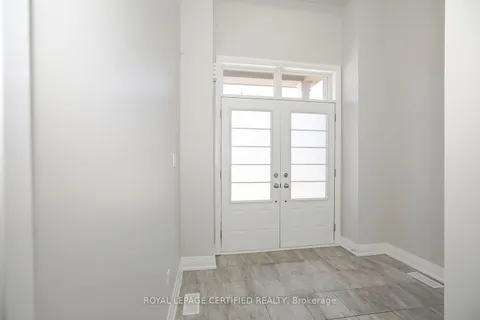 32 Dalbeattie Drive, ON L6Y 6H6