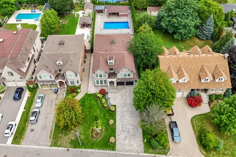 6839 Early Settler Row, ON L5W 1J5