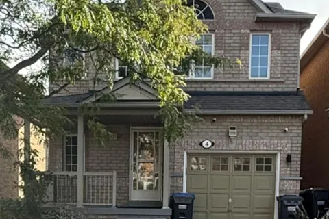 4 Slessor Lane, ON L6P 1M3