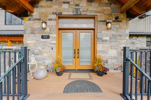 157 Confederation Street, ON L7G 4S8