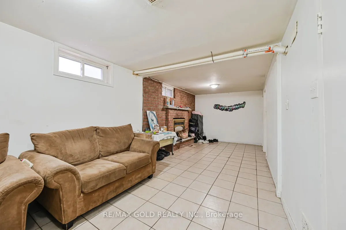 52 Crawford Drive, ON L6V 2C7