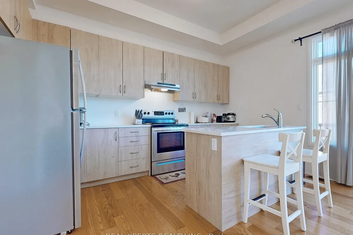 2093 Primate Road, ON L4Y 0H2