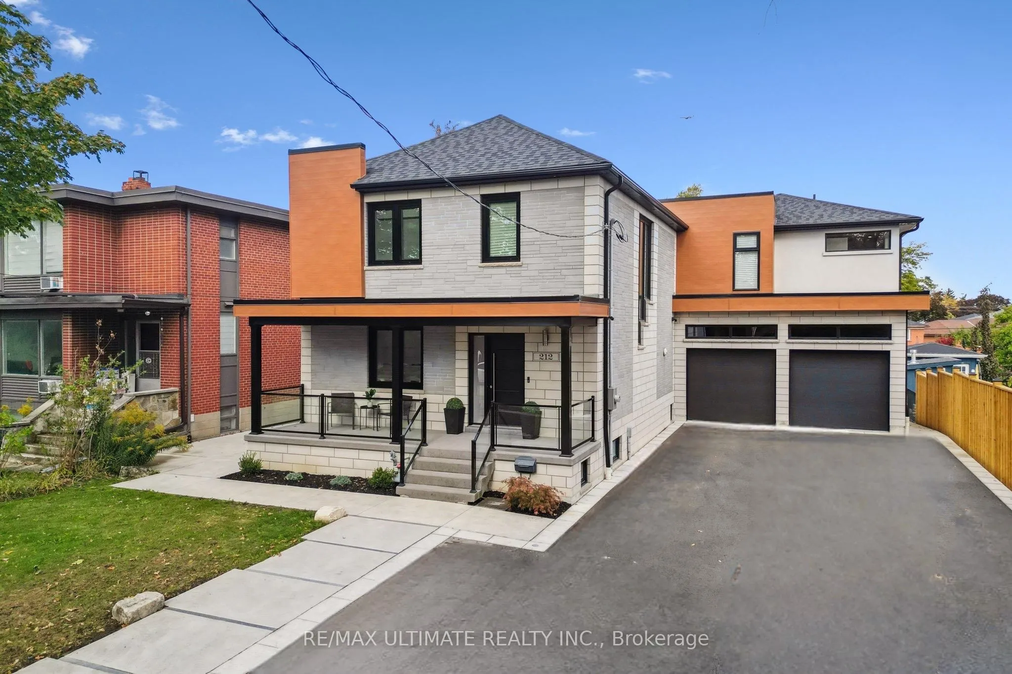 212 Queenslea Avenue, ON M9N 2L6