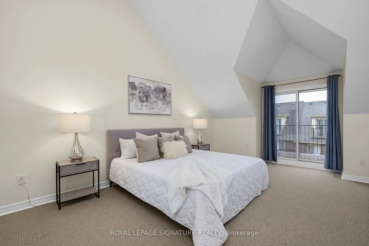 38A Mendota Road, ON M8Y 1E8