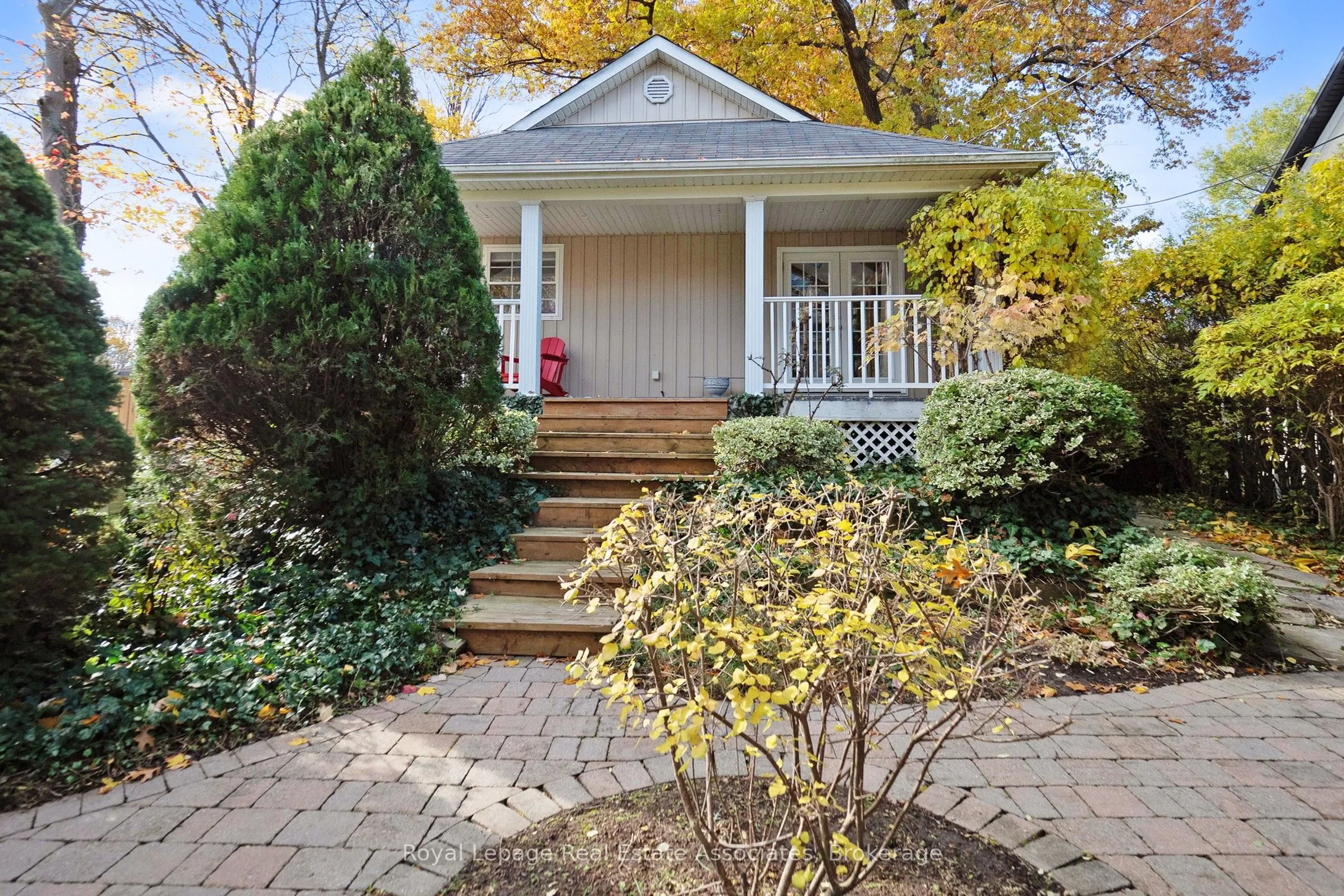 1486 Kenmuir Avenue, ON L5G 4B5