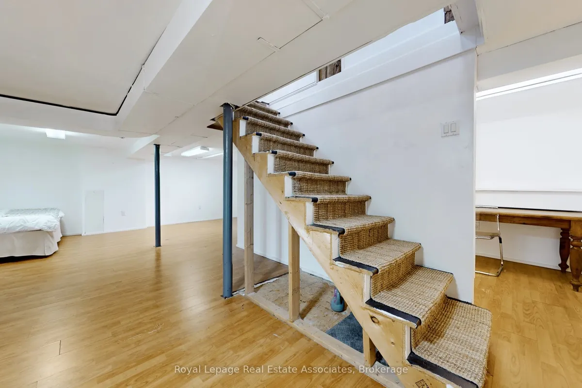 1486 Kenmuir Avenue, ON L5G 4B5