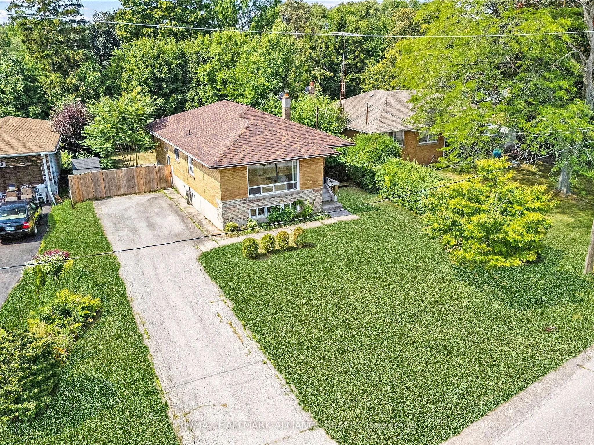 300 Burton Road, ON L6K 2K8