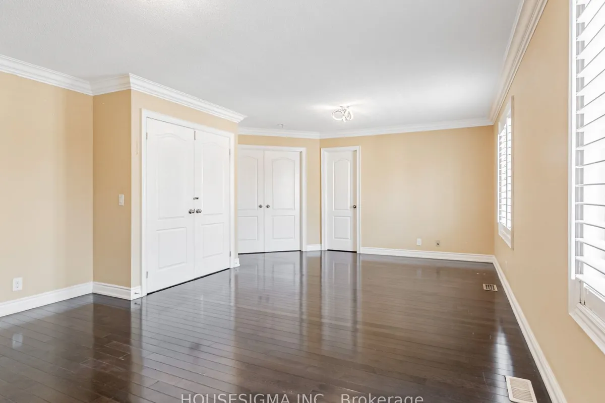 12 Bear Run Road, ON L6X 2Y9