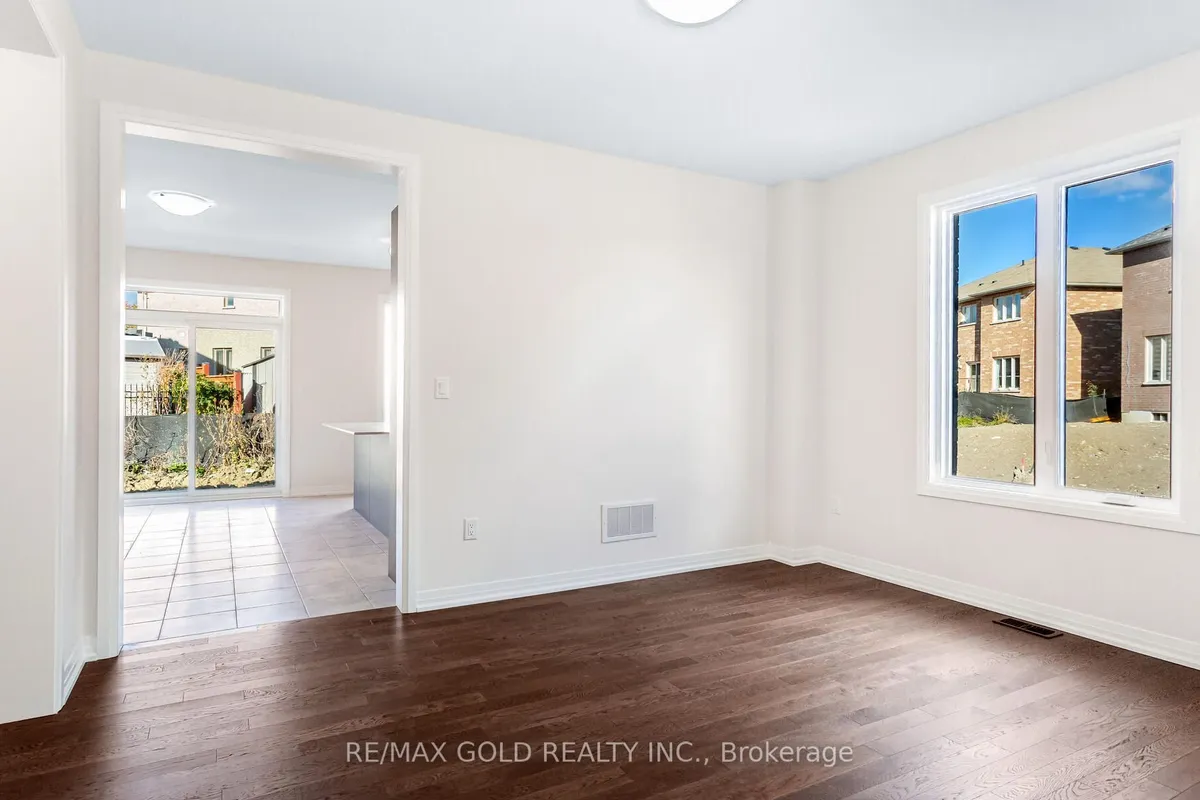 8 Boswell Drive, ON L6P 4R7