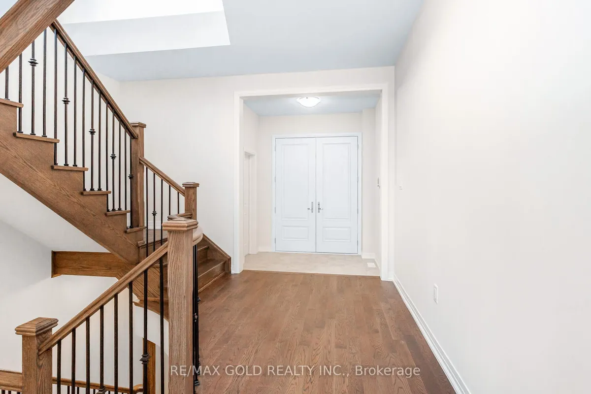 8 Boswell Drive, ON L6P 4R7