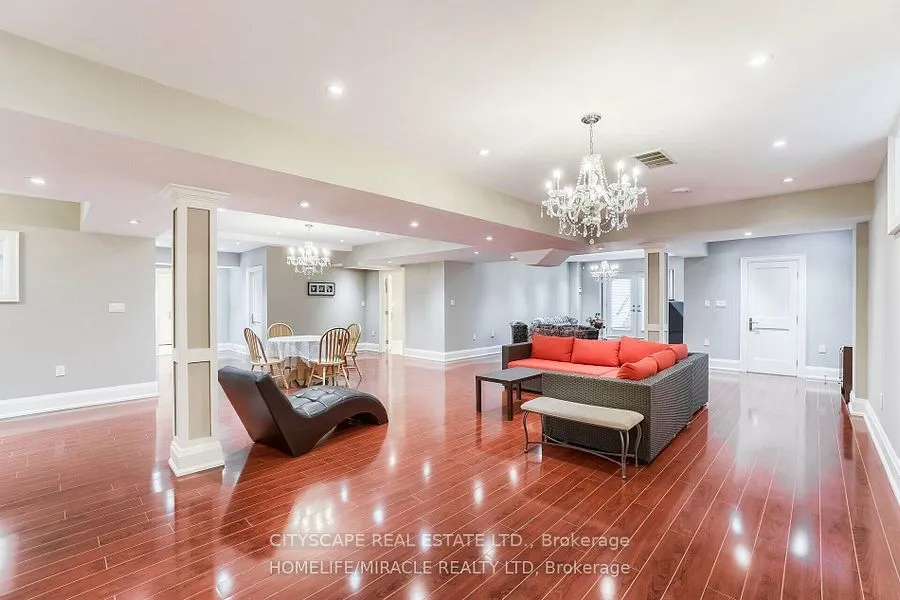 2414 Camilla Road, ON L5A 2K5