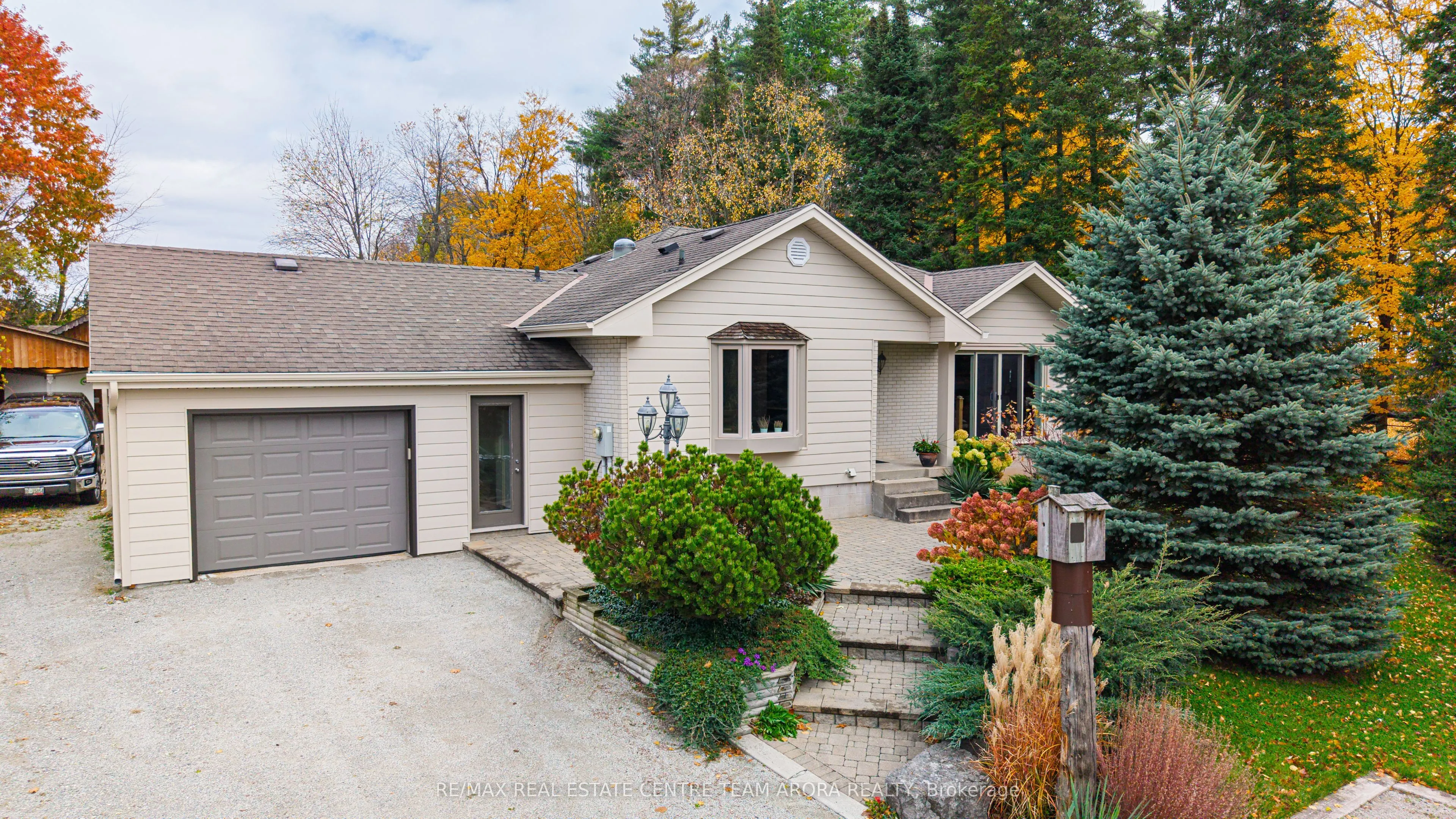 9249 Sixth Line, ON L7G 4S6