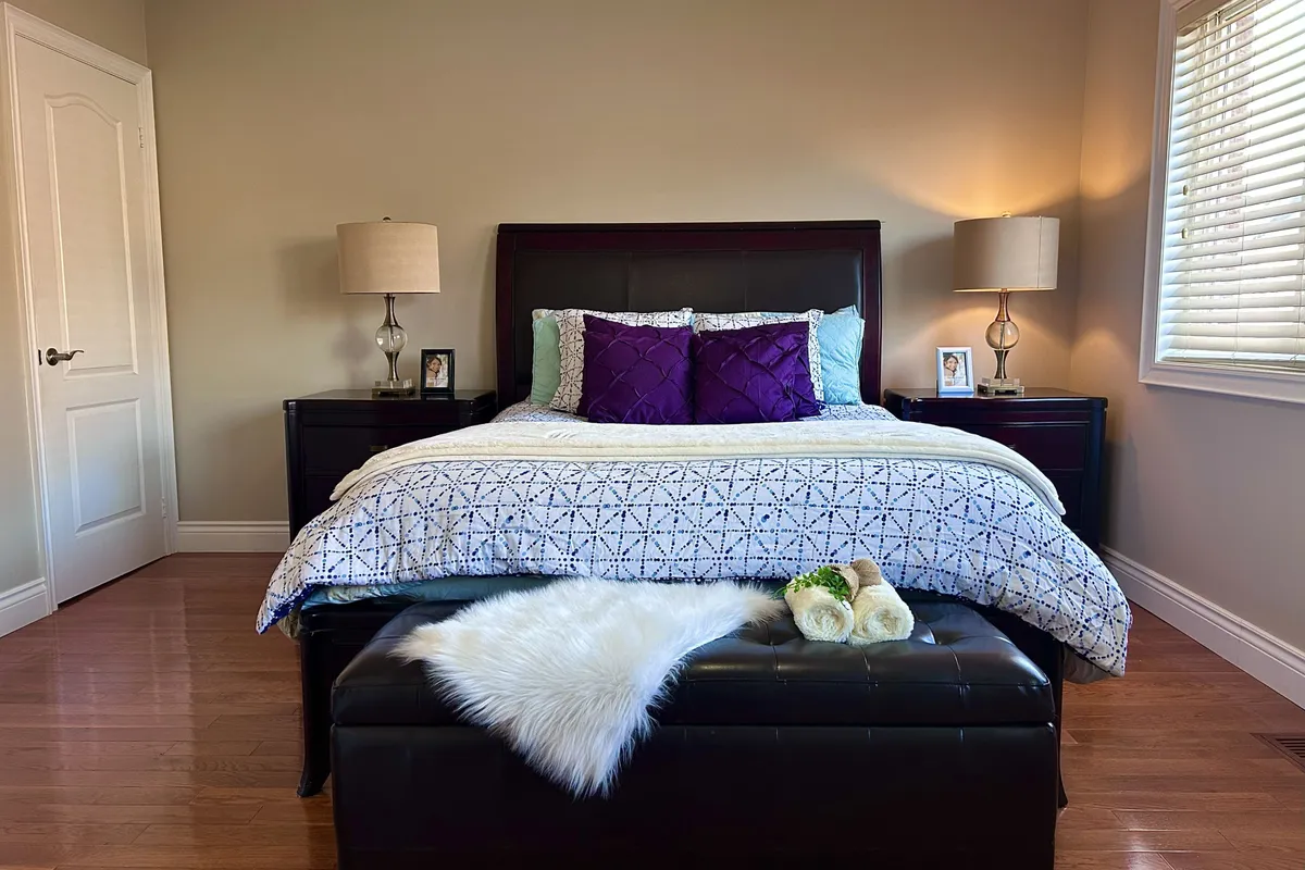 69 Crown Victoria Drive, ON L7A 3X1