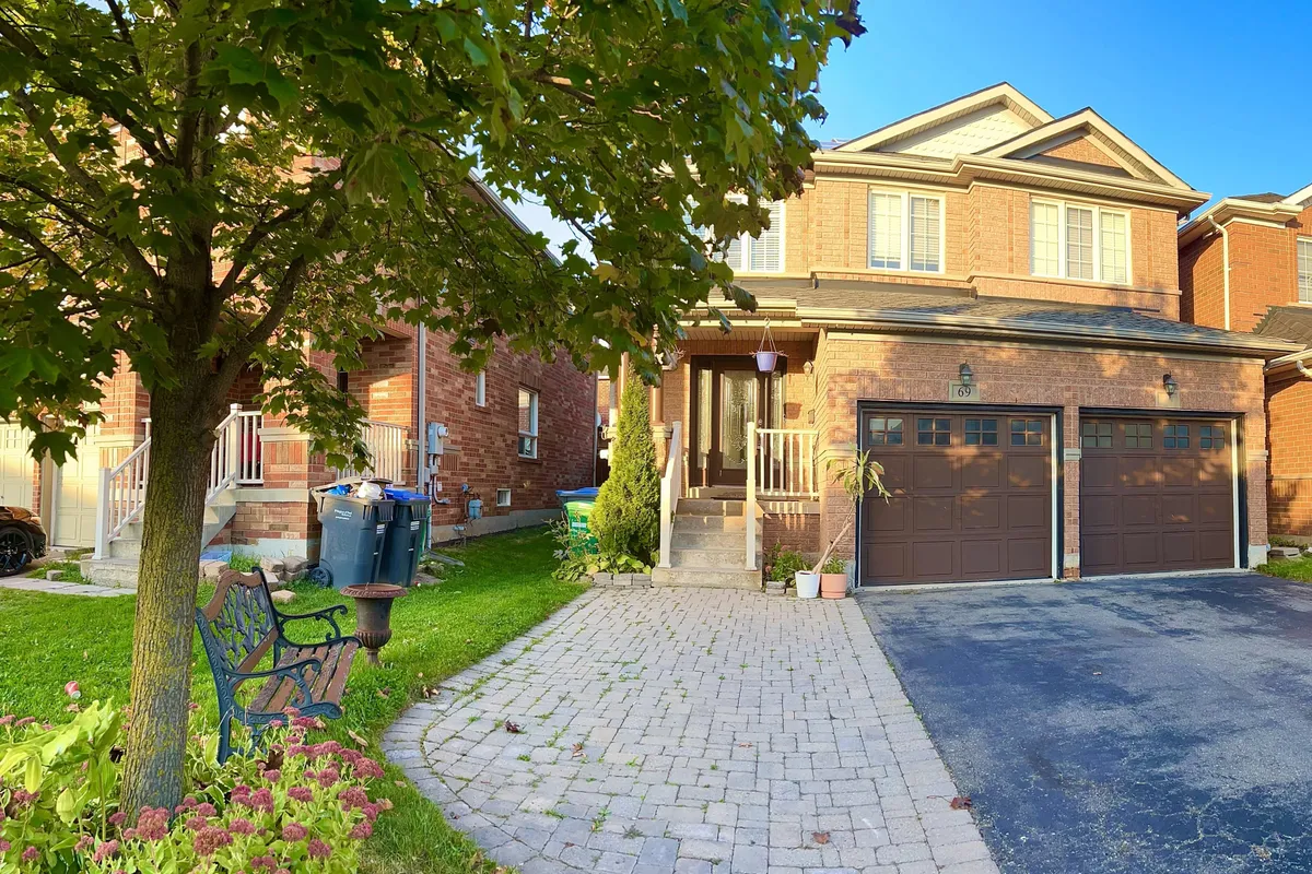 69 Crown Victoria Drive, ON L7A 3X1