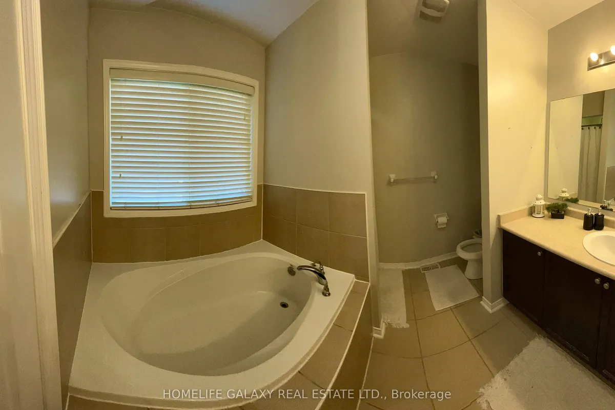 69 Crown Victoria Drive, ON L7A 3X1