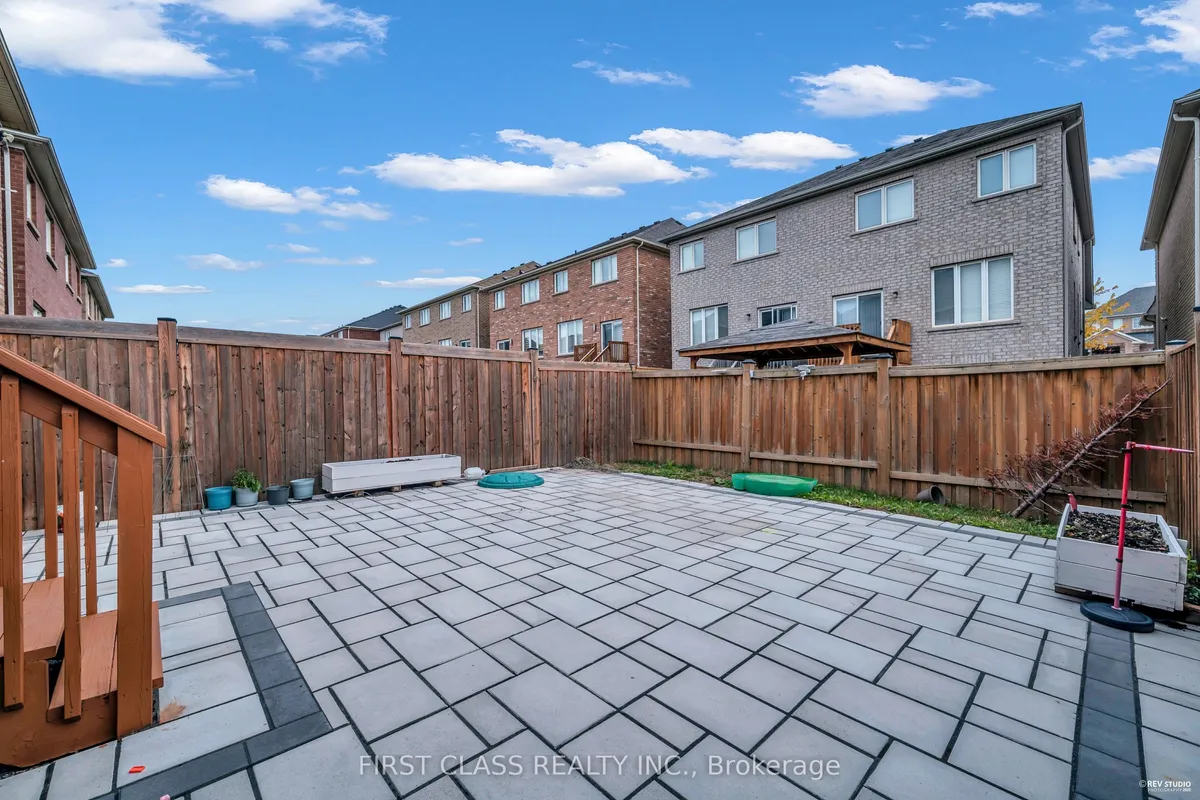 845 Miltonbrook Crescent, ON L9T 8N2