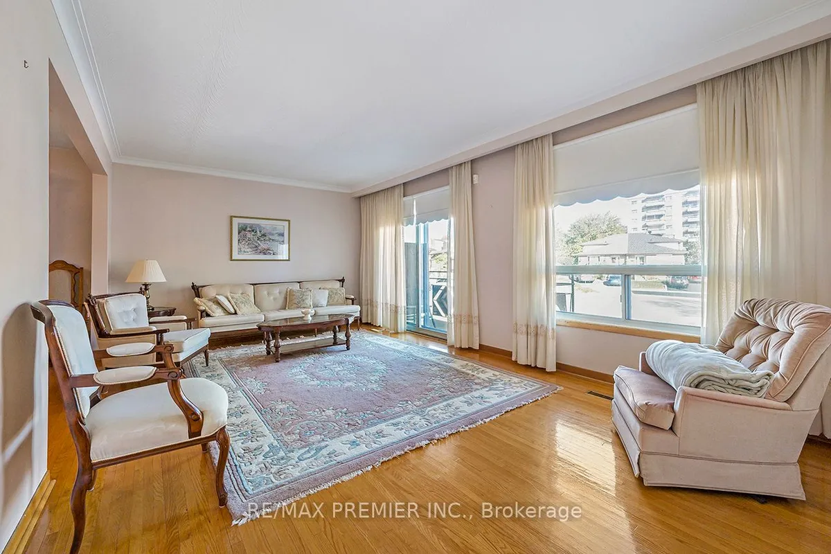 20 Grenadine Court, ON M9L 2H6