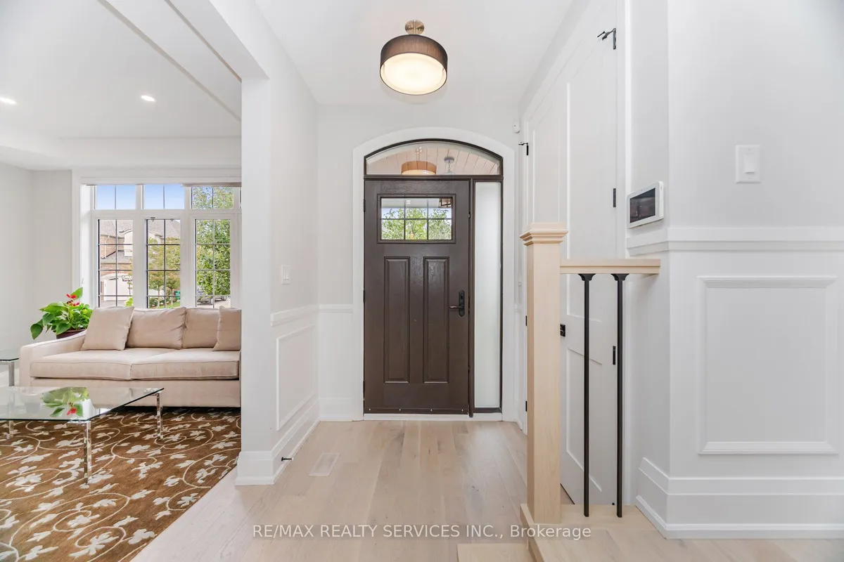 17 Edmonton Street, ON L6Y 5L2