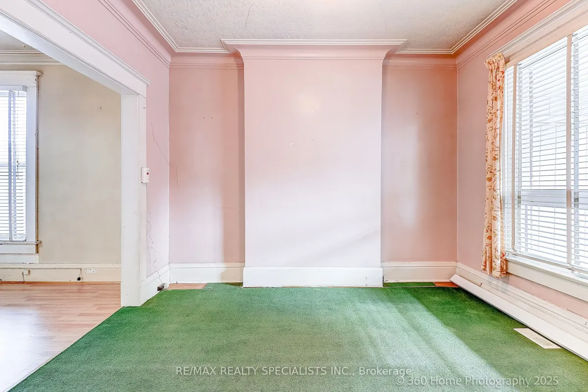 4 Ernest Avenue, ON M6P 3M5