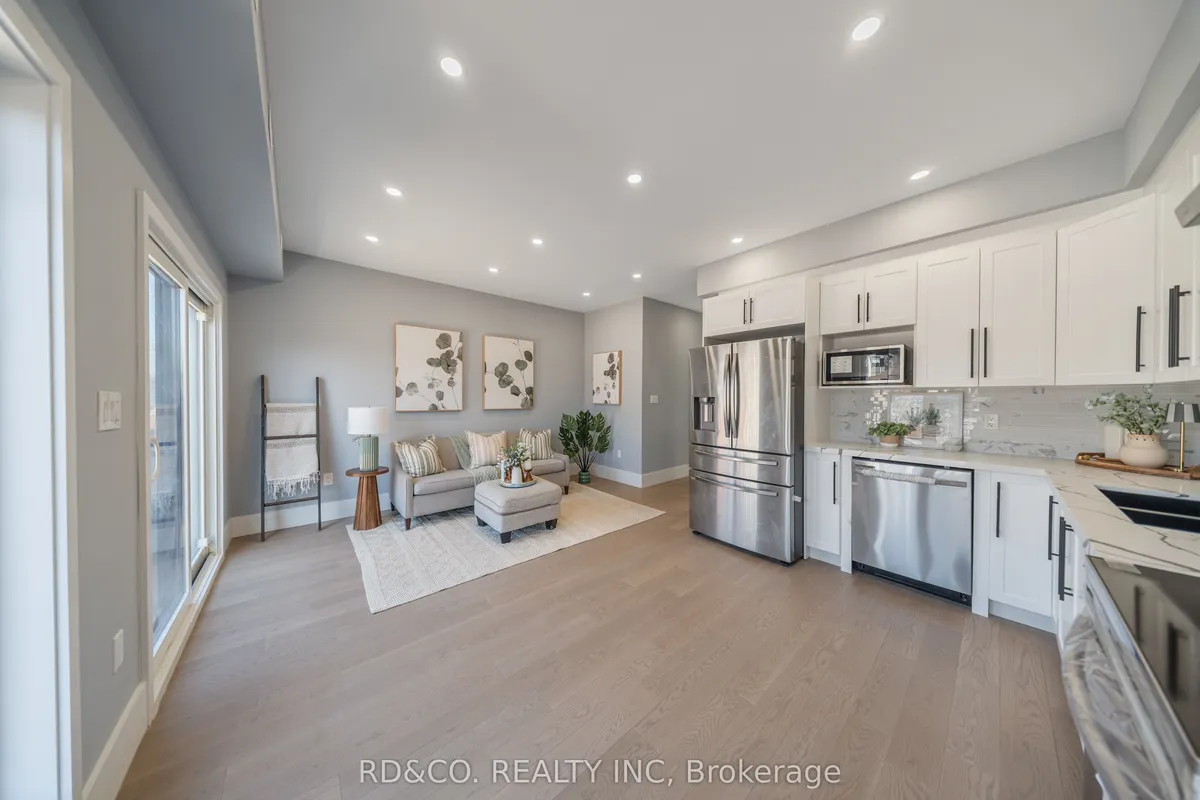 82 Pritchard Avenue, ON M6N 1T3