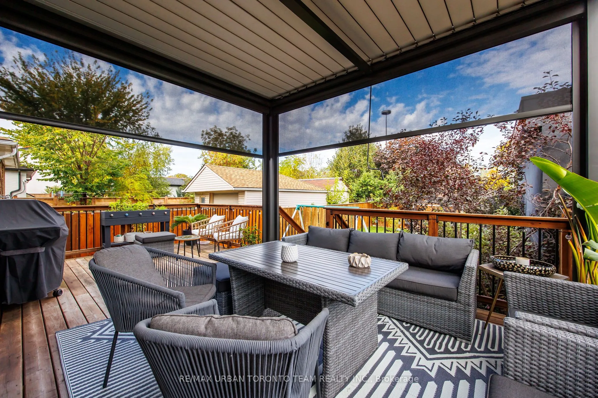 58 Manitoba Street, ON M8Y 1C9