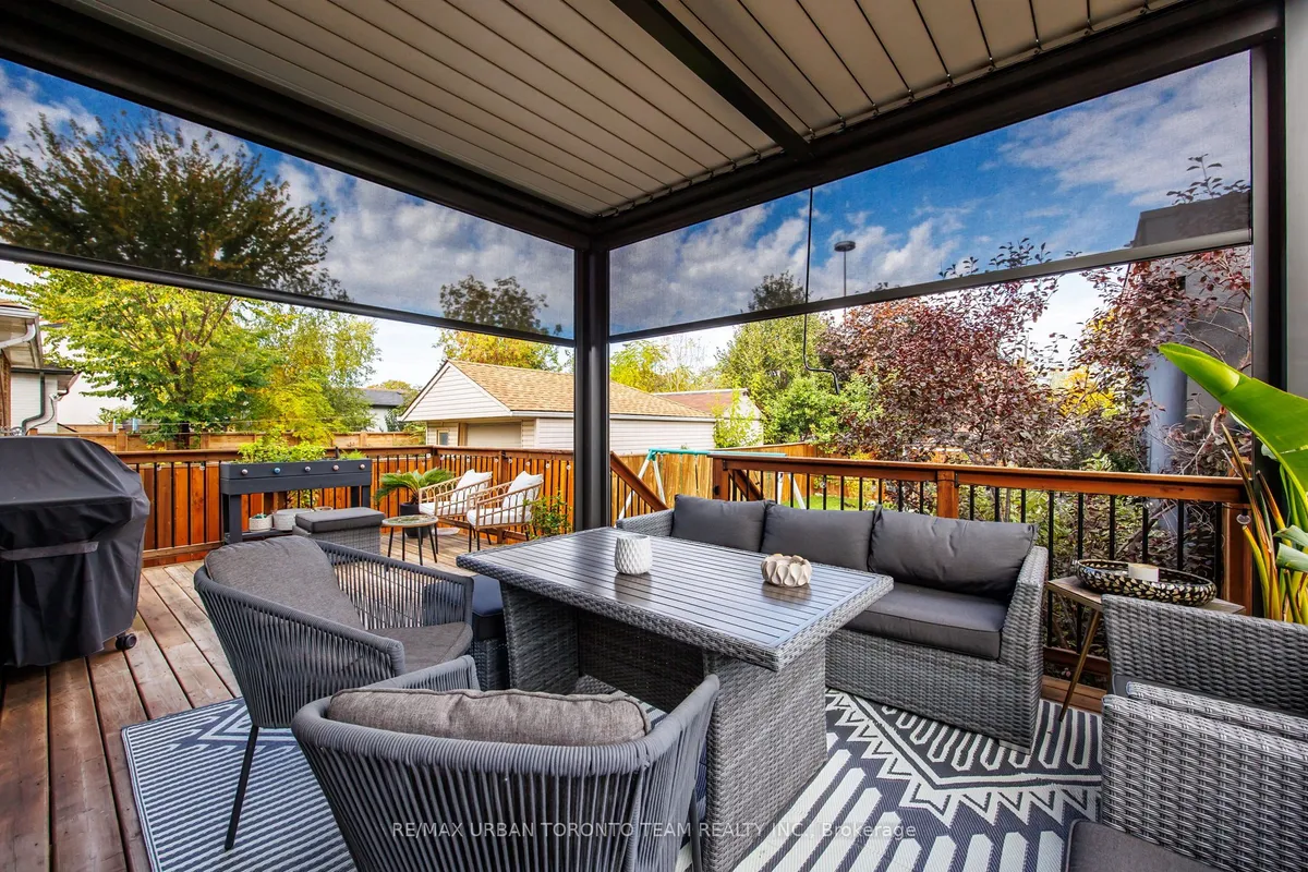 58 Manitoba Street, ON M8Y 1C9