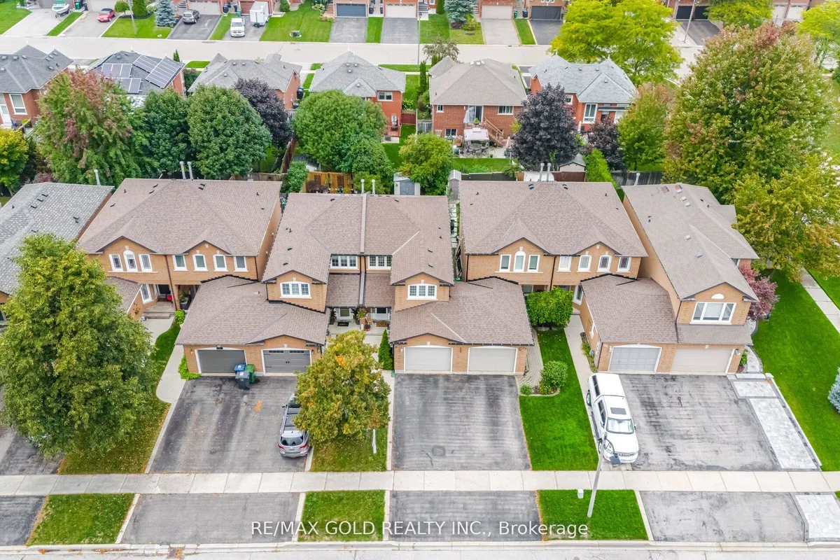 26 Flemington Drive, ON L7C 1B5