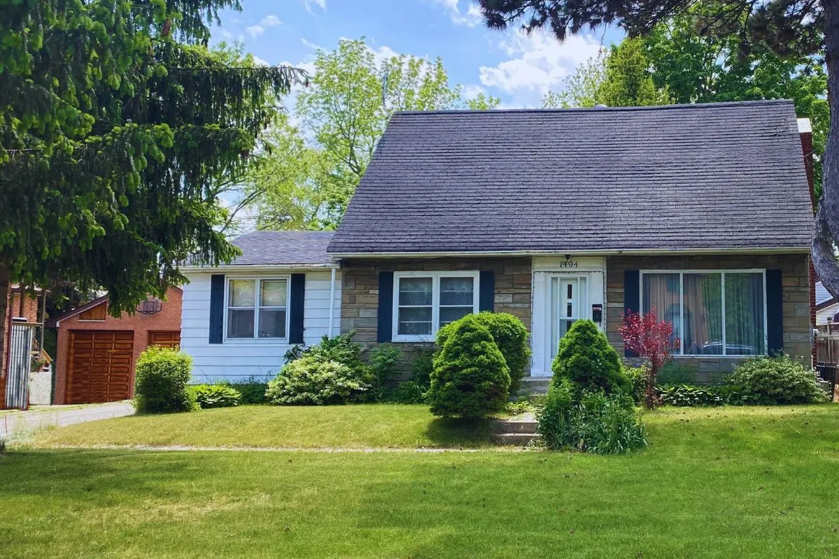 1494 Haig Boulevard, ON L5E 2N3