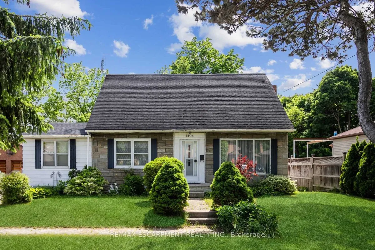 1494 Haig Boulevard, ON L5E 2N3