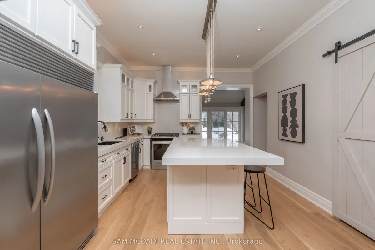 25 Victoria Street, ON L9T 1S5