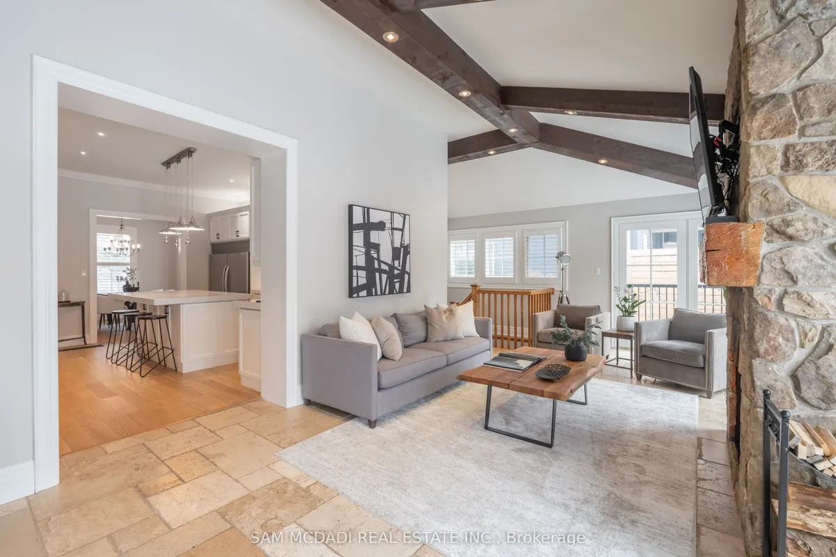 25 Victoria Street, ON L9T 1S5