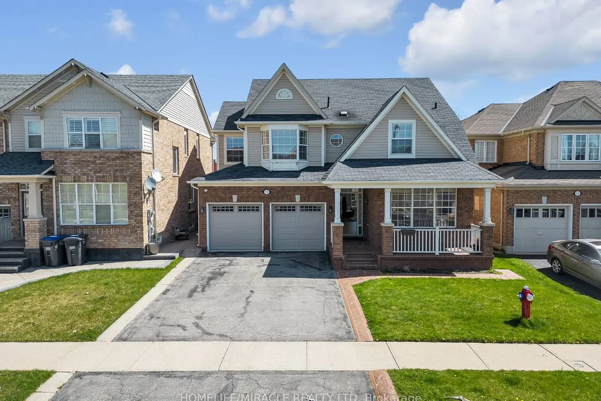 13 Bonavista Drive, ON L6X 0N2