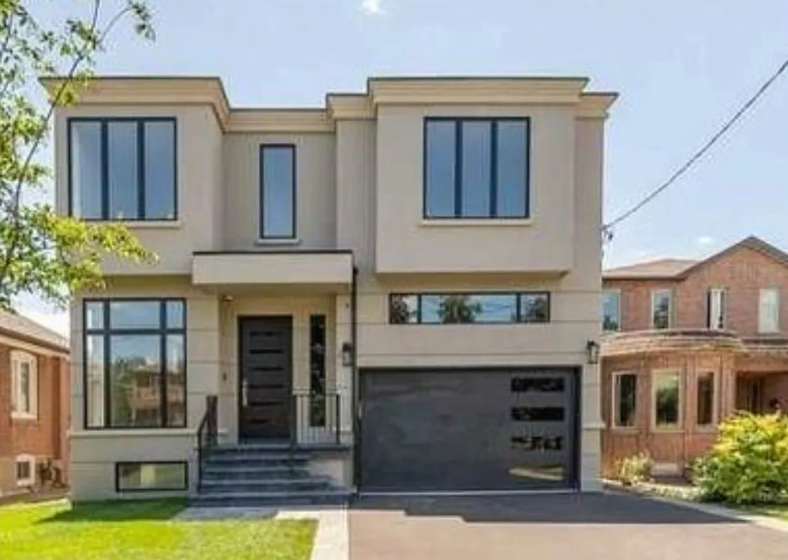 33 Cartwright Avenue, ON M6A 1T8