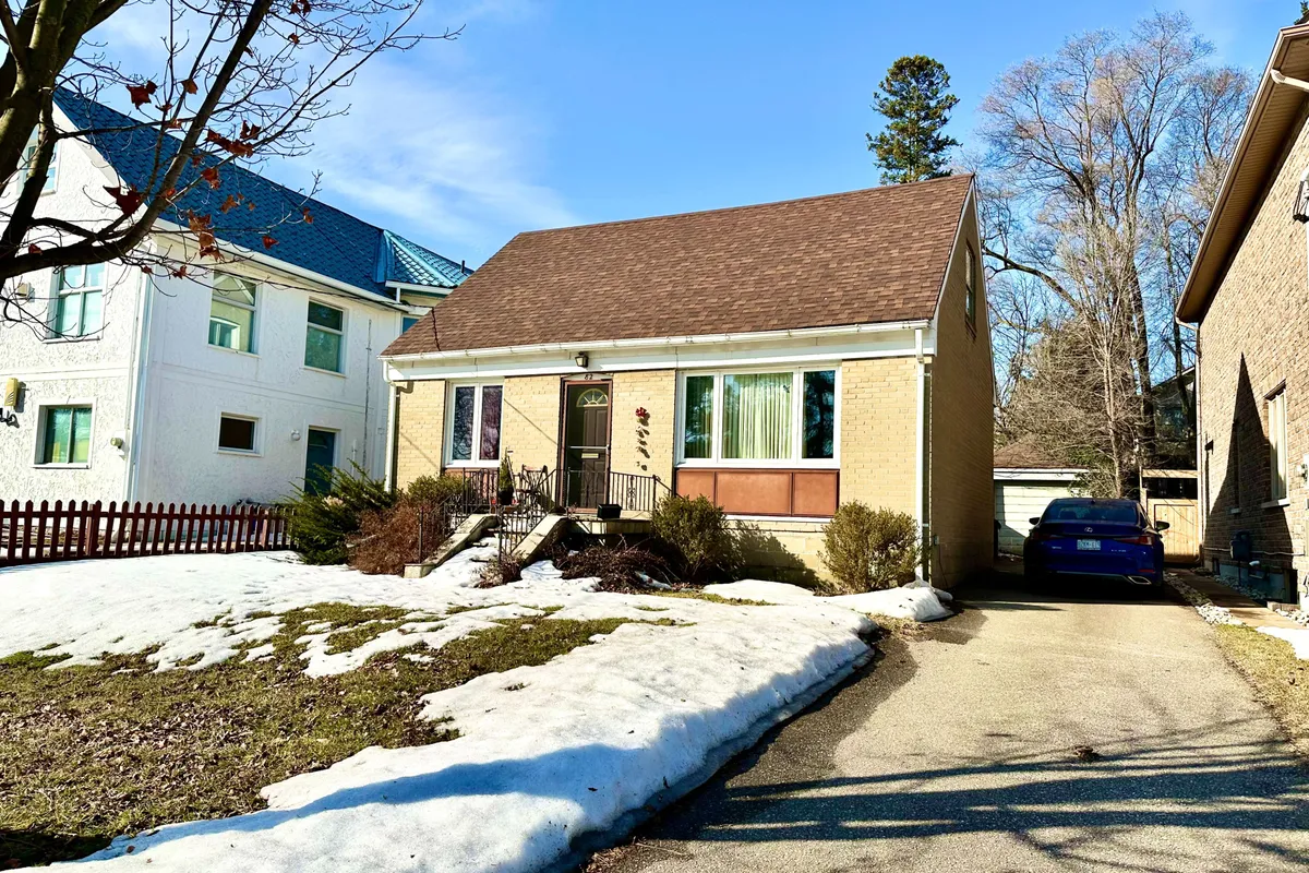 82 Hillcroft Drive, ON M9B 4X9