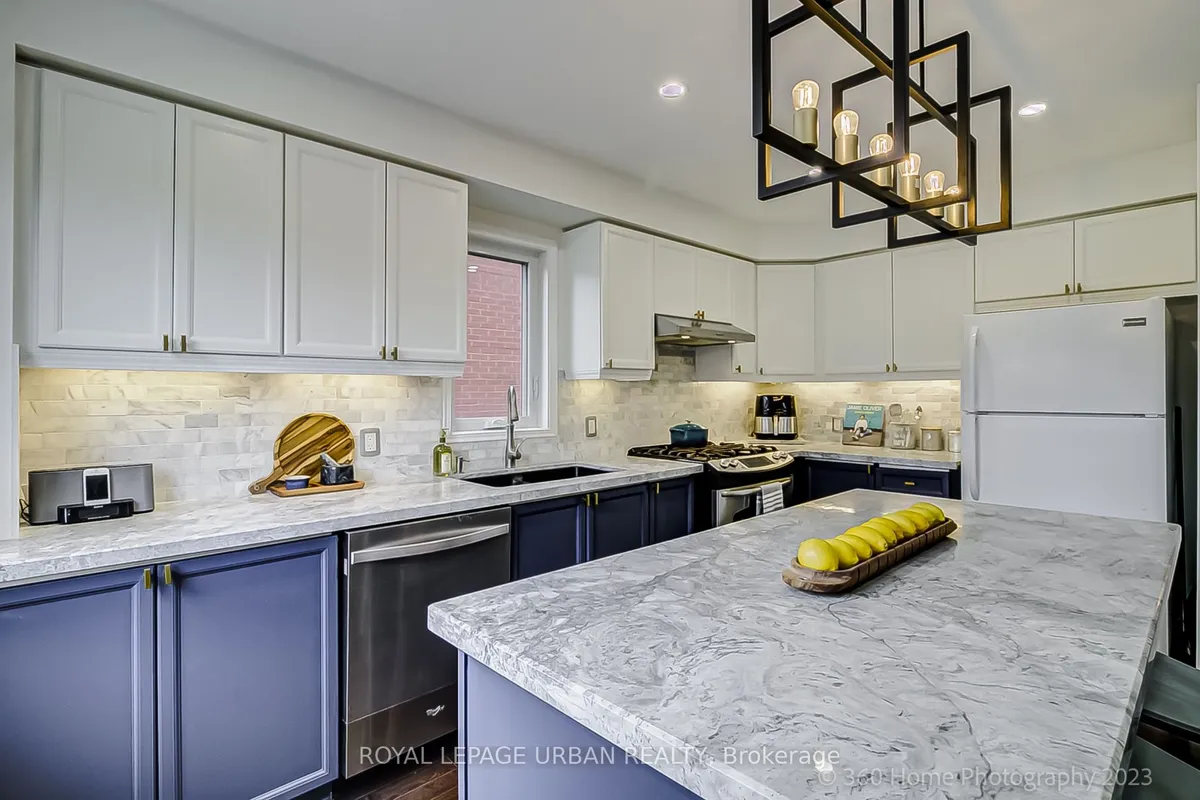 165 Westfield Trail, ON L6H 6H7