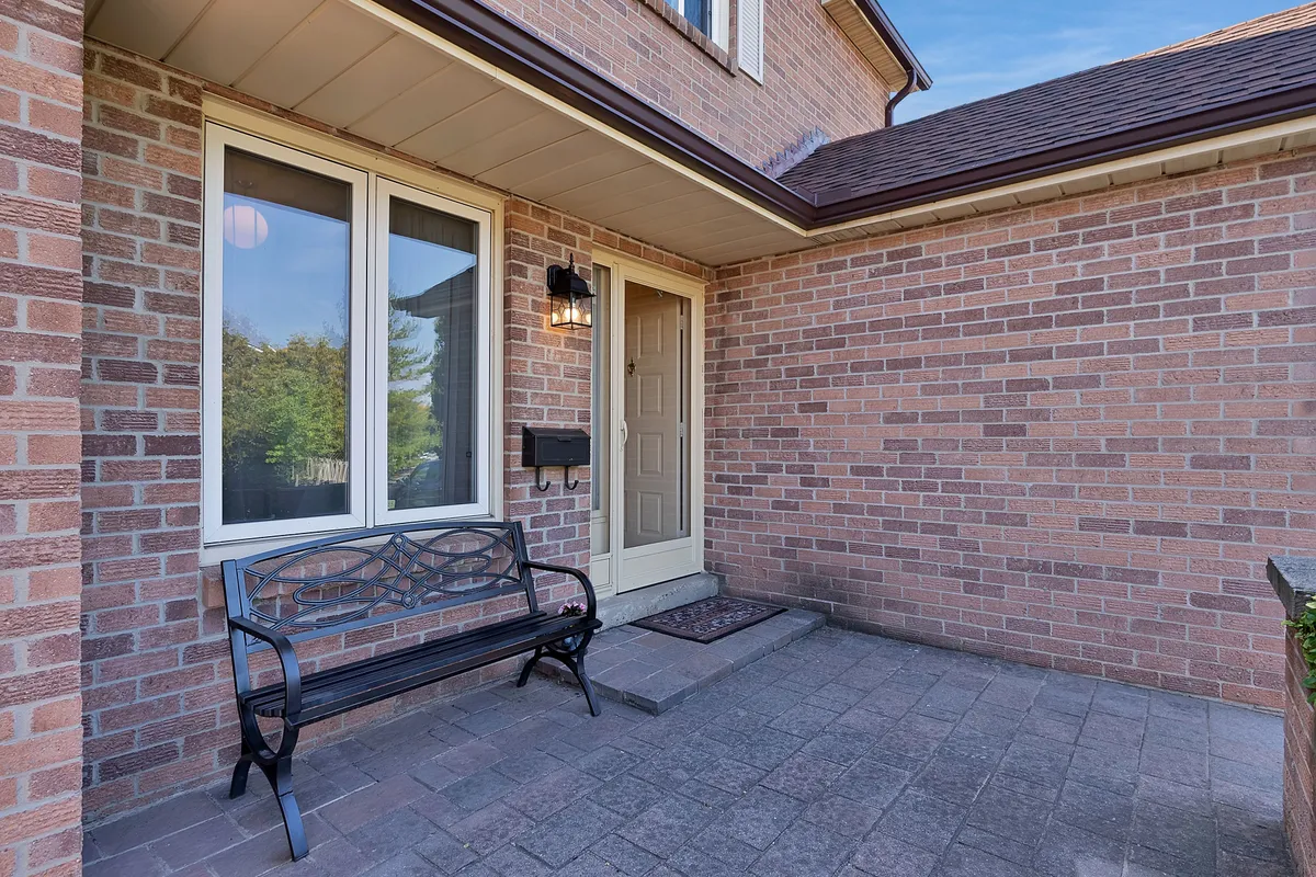 46 Swennen Drive, ON L6V 4E2