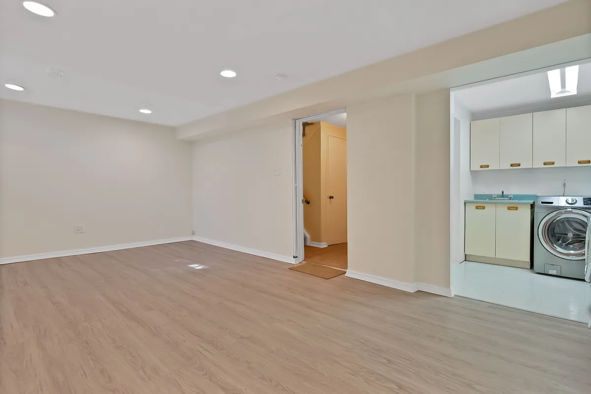 46 Swennen Drive, ON L6V 4E2