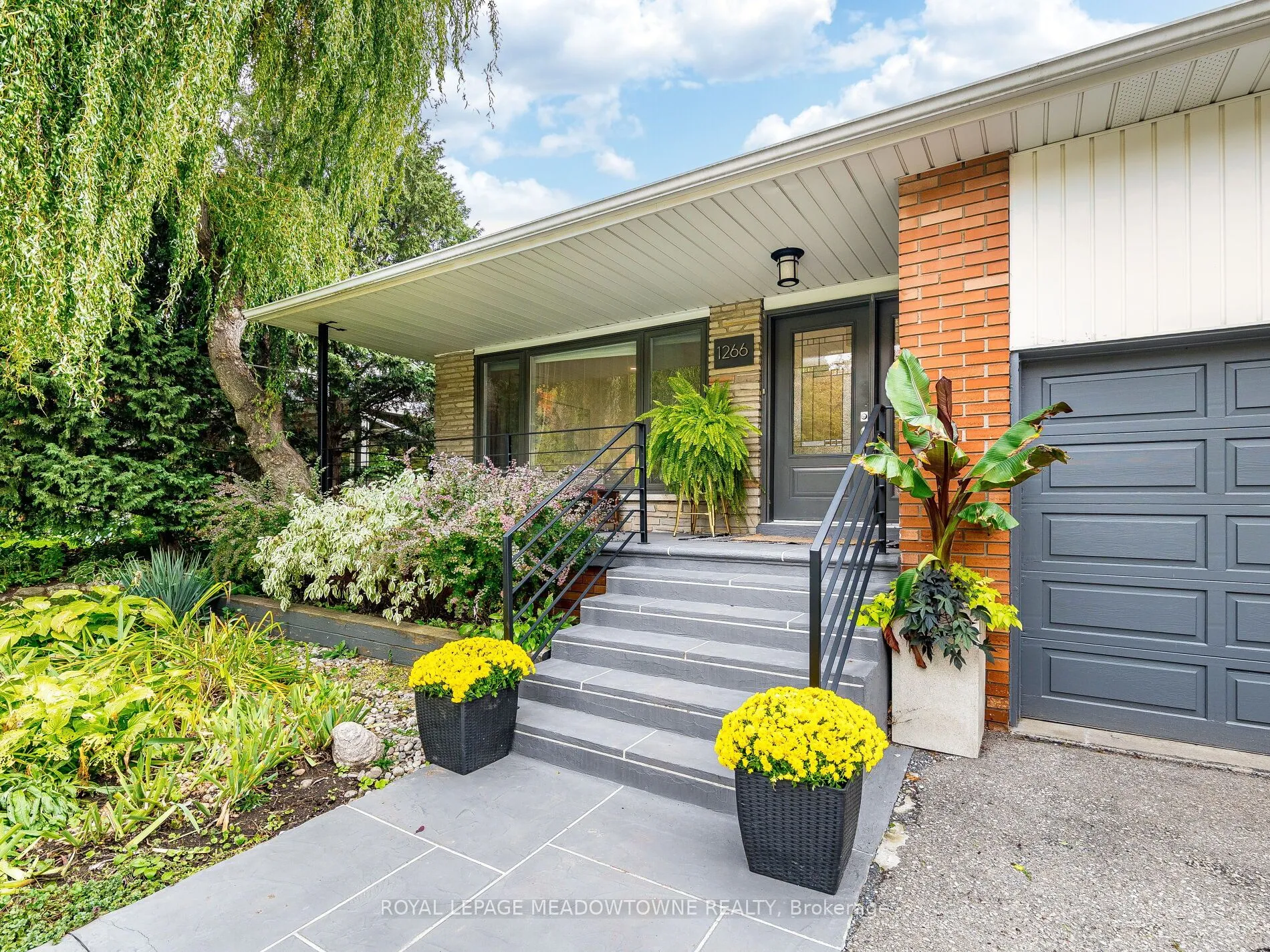 1266 Winding Trail, ON L4Y 2T7