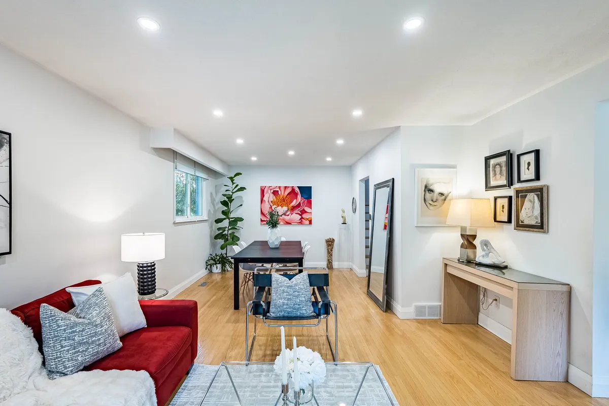 1266 Winding Trail, ON L4Y 2T7