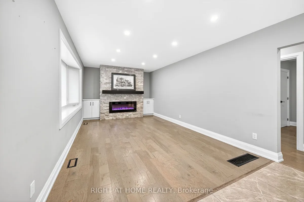 2298 Fassel Avenue, ON L7R 3P3