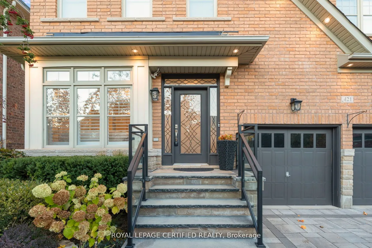421 Stringer Circle, ON L9T 0T3