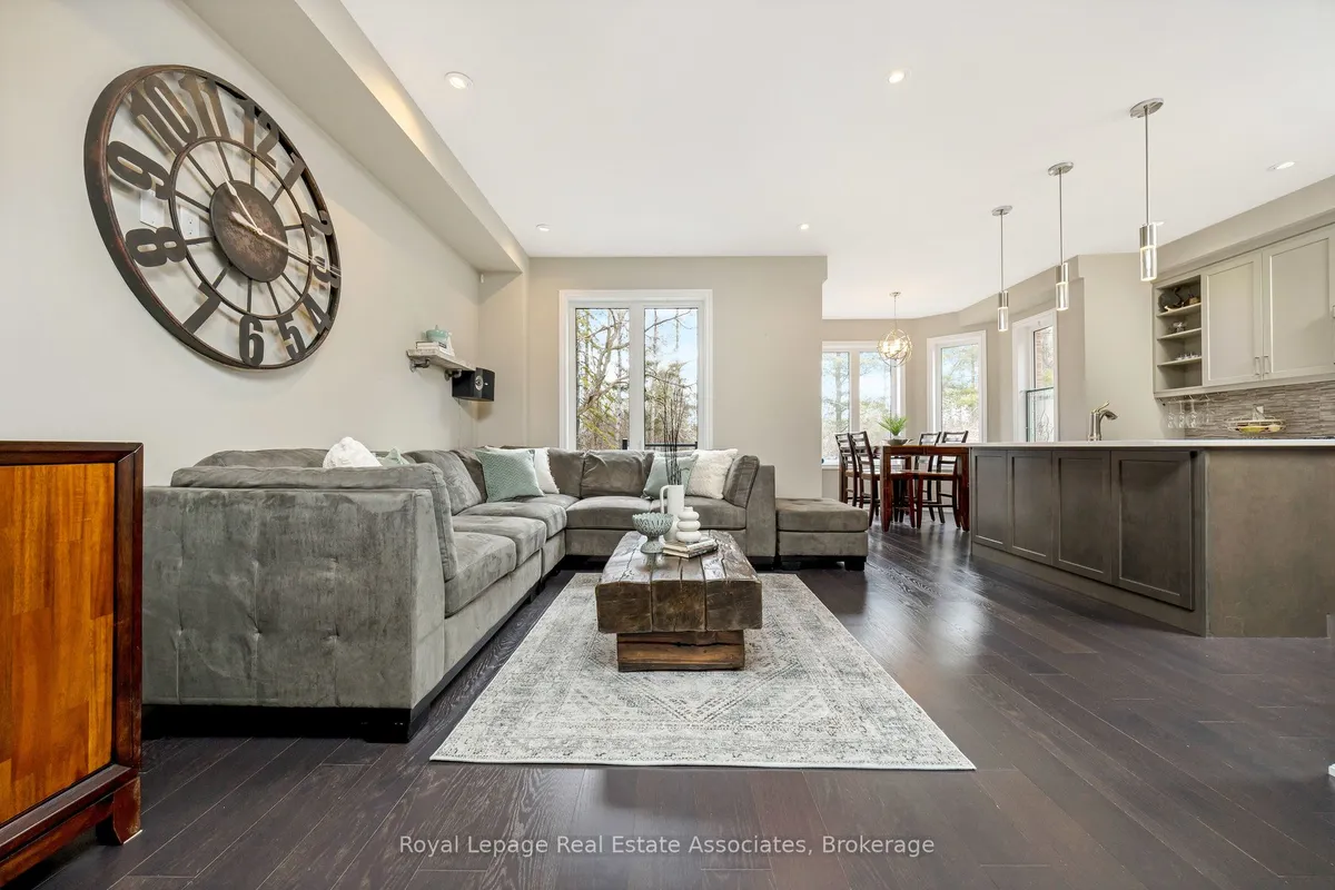 25 Upper Canada Court, ON L7G 0K9