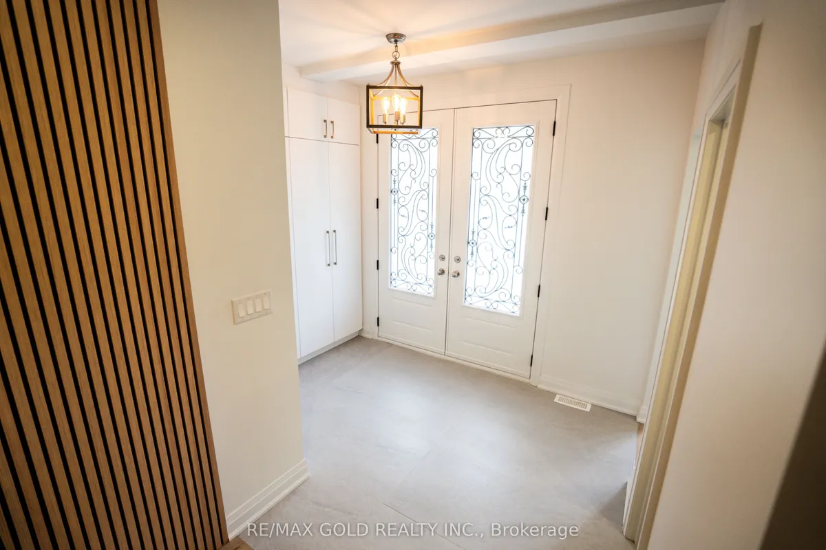 50 Willow Street, ON L7E 1C4