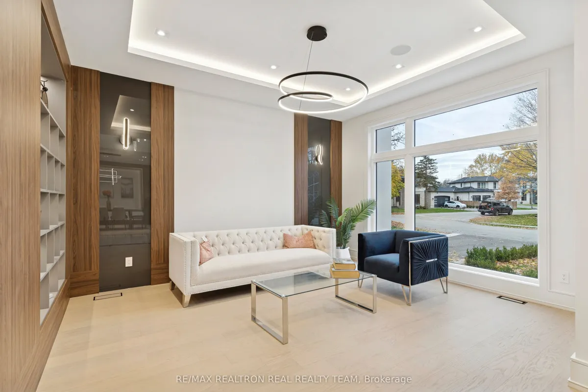 1362 Sedgewick Crescent, ON L6L 1X8