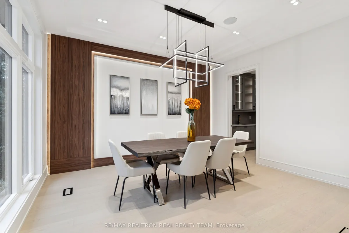 1362 Sedgewick Crescent, ON L6L 1X8