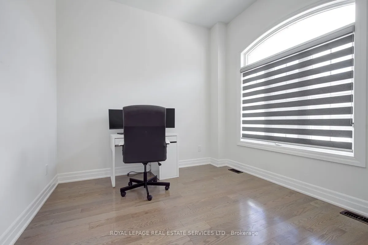 48 Viva Gardens N/A, ON L6H 0Z1