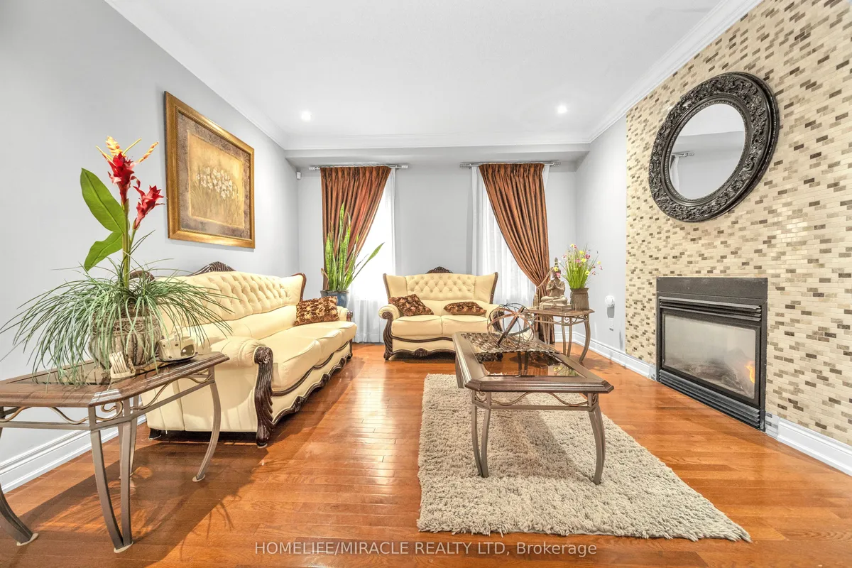 24 Haywood Drive, ON L6X 0W1